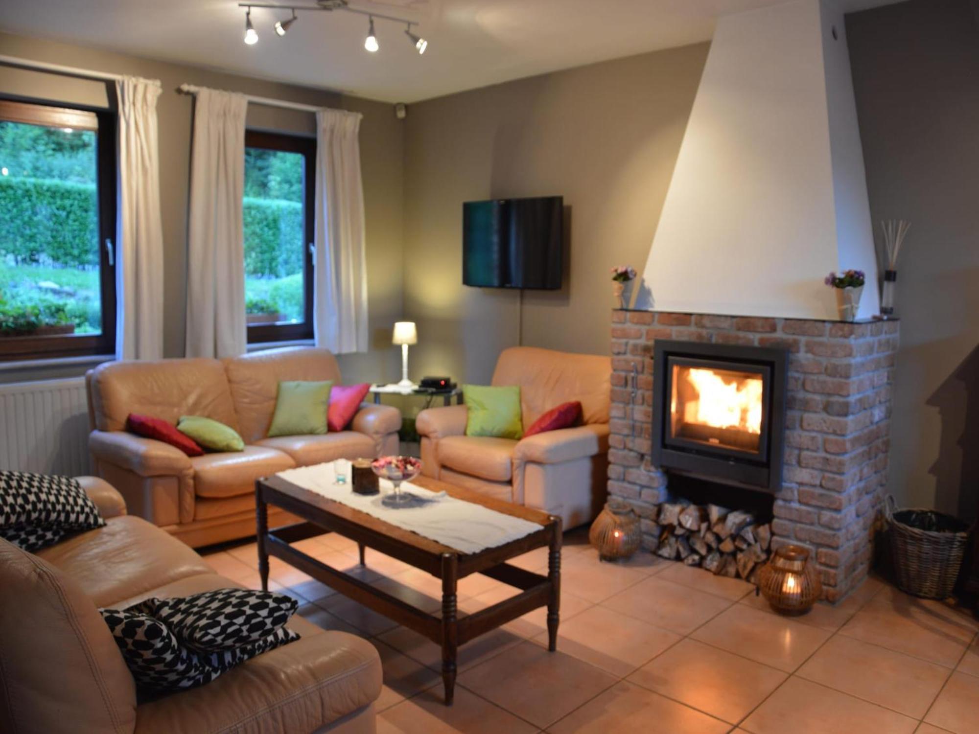 Modern Holiday Home In Stavelot With Fireplace Εξωτερικό φωτογραφία