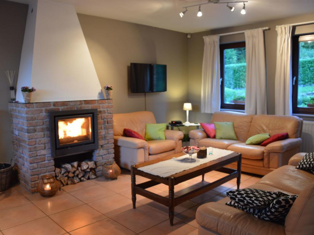Modern Holiday Home In Stavelot With Fireplace Εξωτερικό φωτογραφία